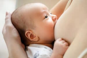 lactancia-materna-a-demanda-guia-para-alimentar-bien-a-tu-bebe
